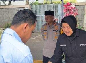 Kapolrestabes Bandung Kombes Pol Dr. Budi Sartono, S.I.K., M.Si., M.Han melalui DKM Masjid Dzikrullah Kembali Laksanakan Program Jumat Berkah