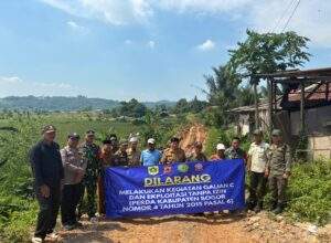 Tidak Lanjuti Pemberitaan di Media Purna Polri Bogor Camat Parung Panjang Turun Kelokasi Pastikan Aktivitas Galian Tanah Diduga Ilegal Berhenti Total