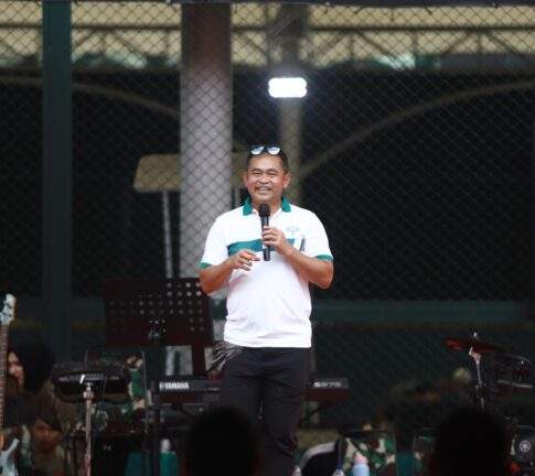 Kasad Jenderal TNI Maruli Simanjuntak Pimpin Olahraga Bersama di Kodiklatad Bandung