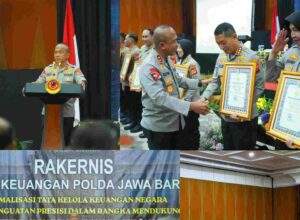 Rakernis Fungsi Keuangan Polda Jabar T.A. 2026 Resmi Dibuka Kapolda Jabar, 16 Satker Terima Penghargaan Kapolri Atas Capaian IKPA Sempurna