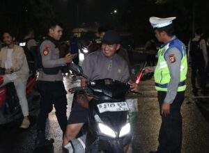 Polisi Sisir Titik Rawan Kejahatan di Jakarta Barat, Wujudkan Rasa Aman Bagi Masyarakat