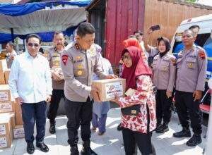 Kapolda Jateng Pimpin Puncak Bakti Kesehatan Hari Bhayangkara ke-80 di Tegal, Hampir Seribu Warga Nikmati Layanan Gratis