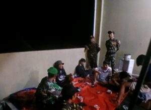 Babinsa 02/Limpung Bersama Komponen Masyarakat Melaksakana Patroli Keamanan