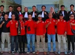 Sidang Kasus Sawit di Kotabaru Ditunda, Kuasa Hukum dan DAD Minta Perdamaian Dikaji