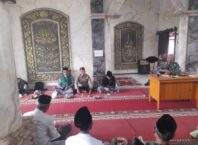 Polsek Rajadesa Polres Ciamis Hadiri Pengajian Bulanan Masyarakat Desa Tanjungsukur