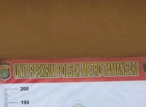 Polsek Metro Tamansari Amankan Pengguna Tembakau Sintetis Saat Razia Kejahatan Jalanan
