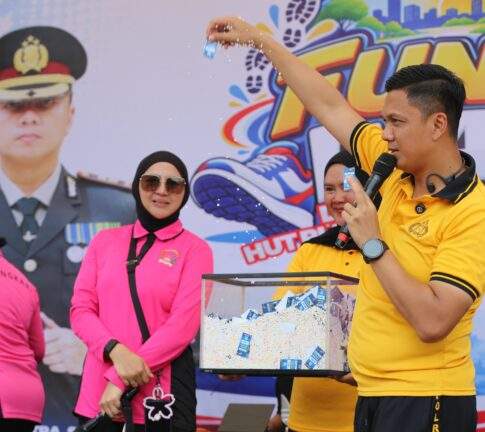Semarak HUT ke-81 Kemerdekaan RI, Polres Garut Gelar Fun Walk dan Dorong UMKM Lokal