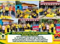 DPD Golkar Singkawang Salurkan Bantuan Sosial Kepada Relawan MPA di 5 Kecamatan se-Kota Singkawang