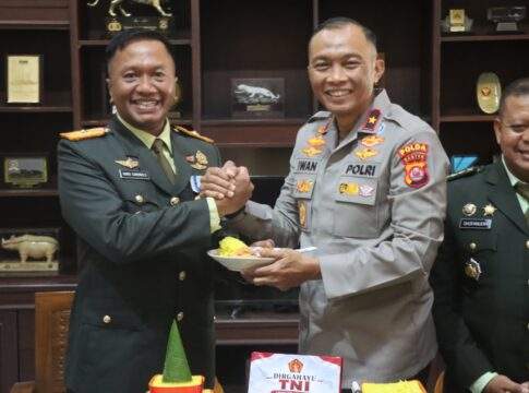 Sambangi Makorem di HUT TNI ke-81, Wakapolda Banten Perkuat Sinergi TNI-Polri